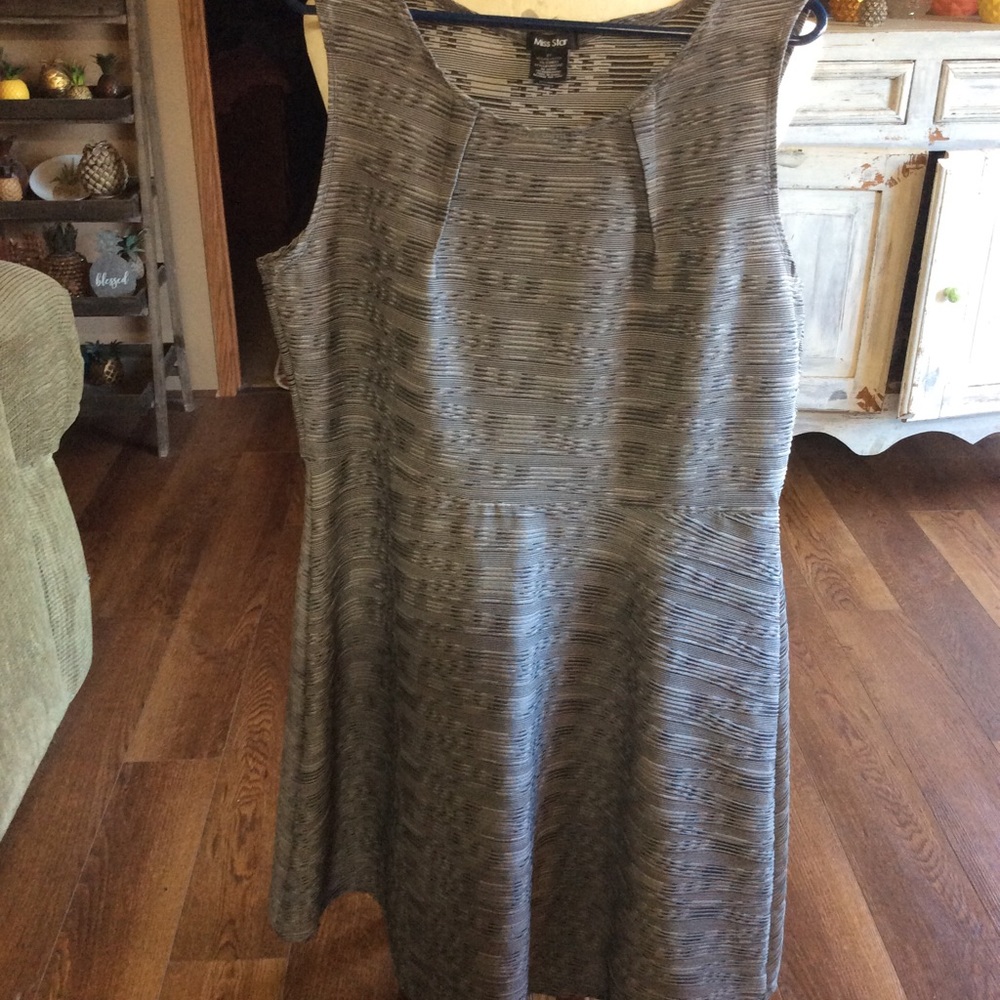 Miss Star size 2X Sleeveless Dress